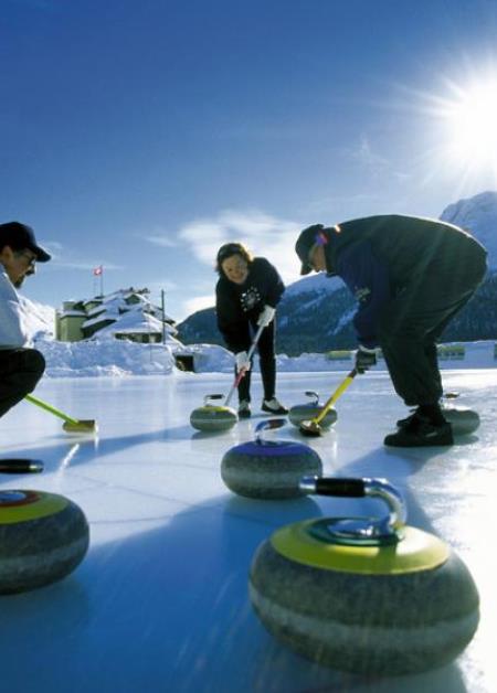 Qualität und Strategie. Im Bild: Curling als Sportart mit großem strategischen Anteil.